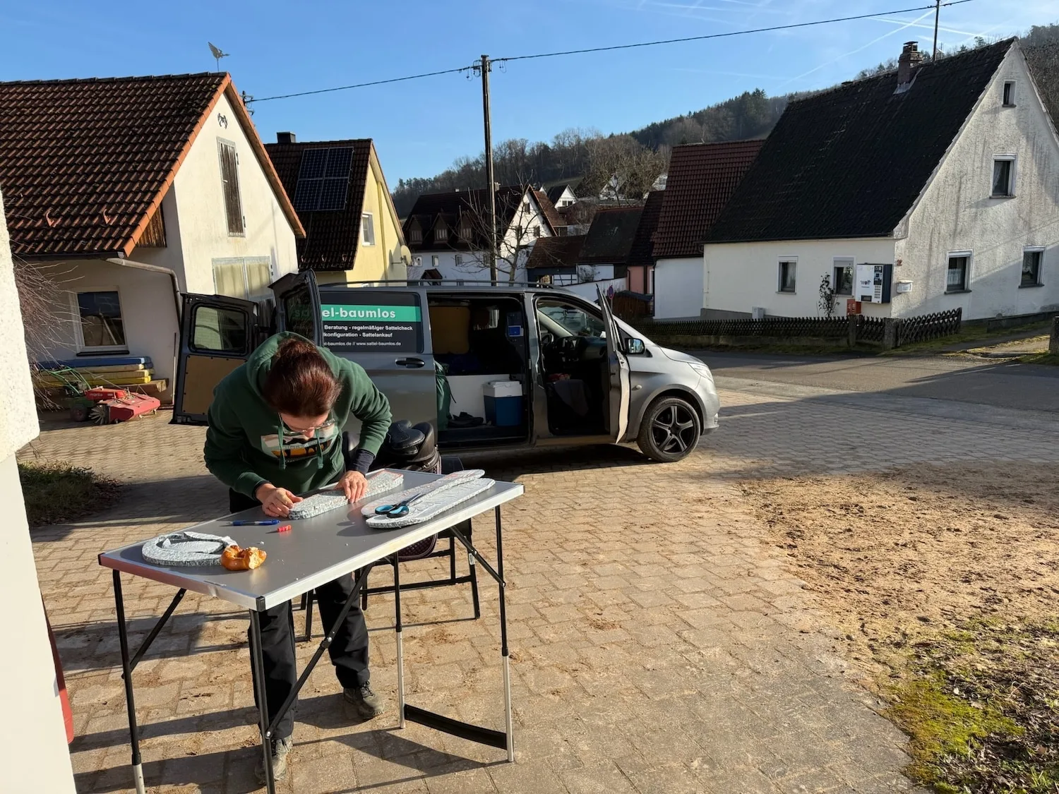 sattel-baumlos On Tour – das rollende Sattelgeschäft